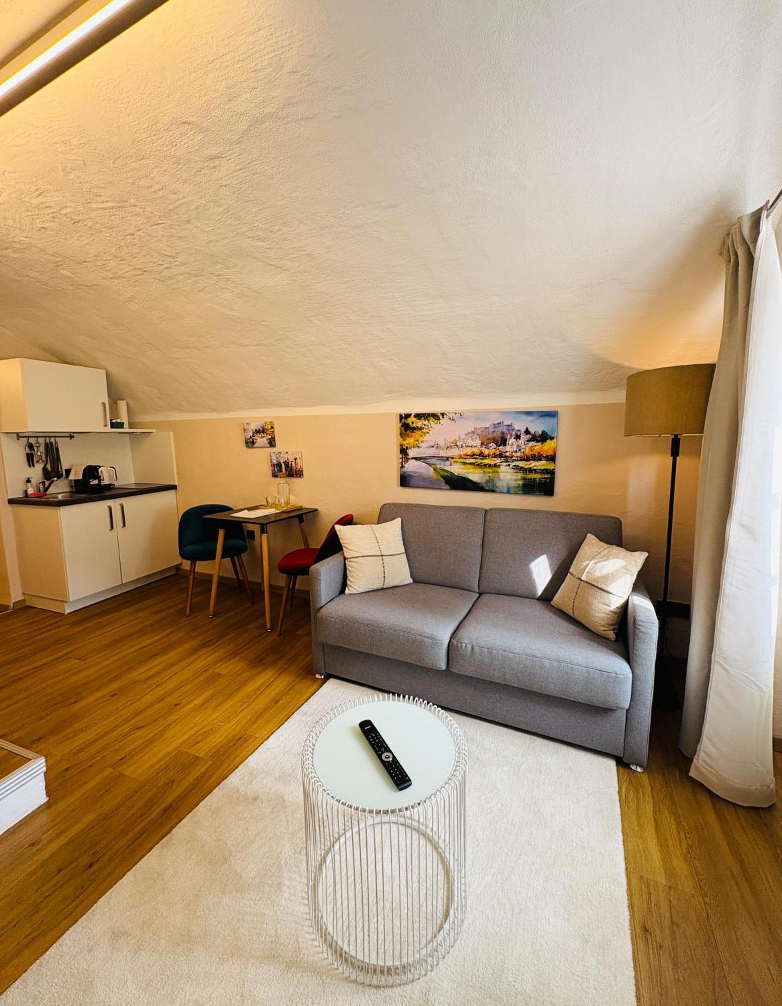 Apt. Stone-Lodge Salisburgo Esterno foto